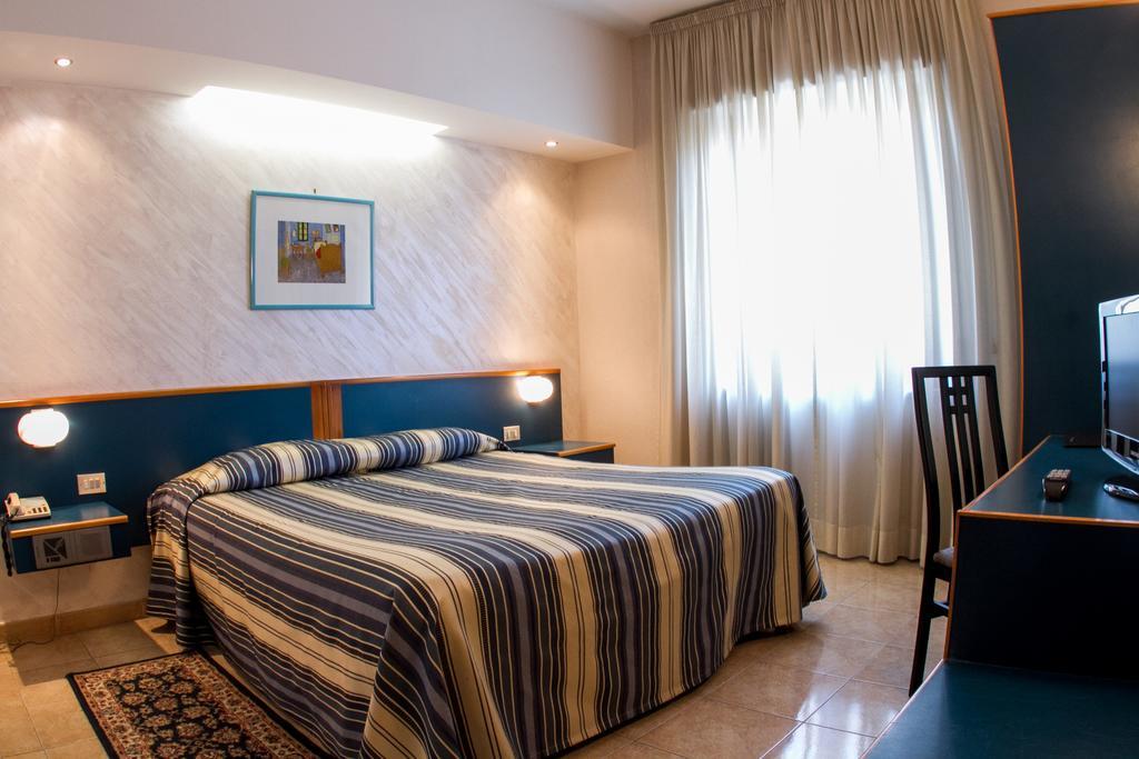 Grand Hotel Italiano Benewent Zewnętrze zdjęcie