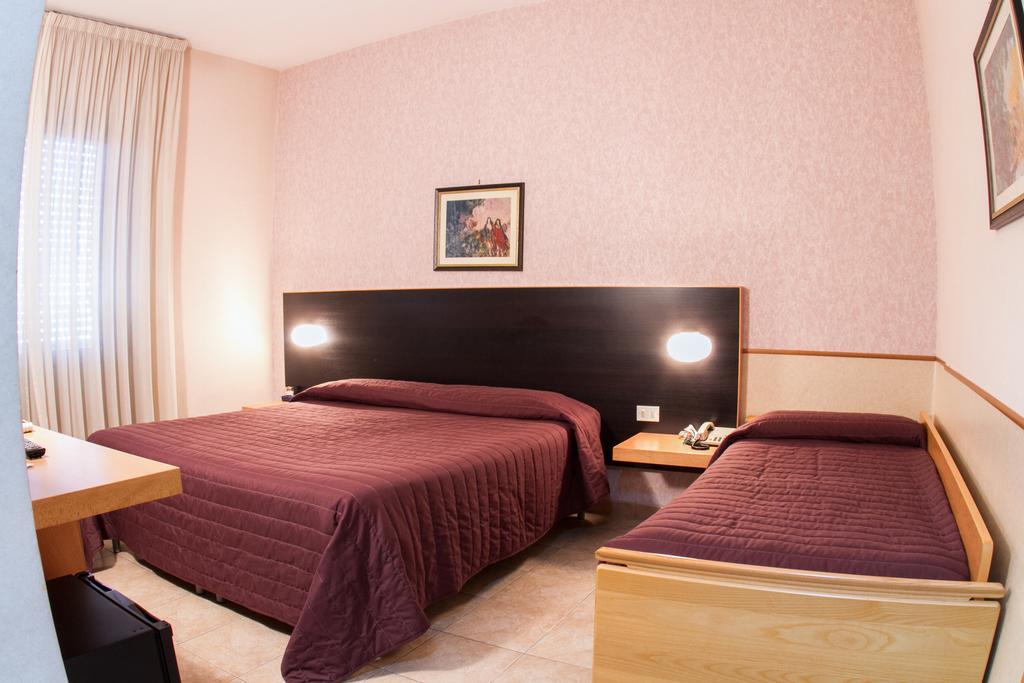 Grand Hotel Italiano Benewent Zewnętrze zdjęcie