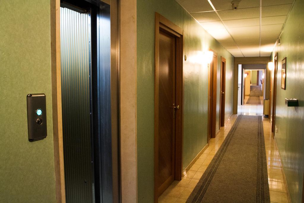 Grand Hotel Italiano Benewent Zewnętrze zdjęcie